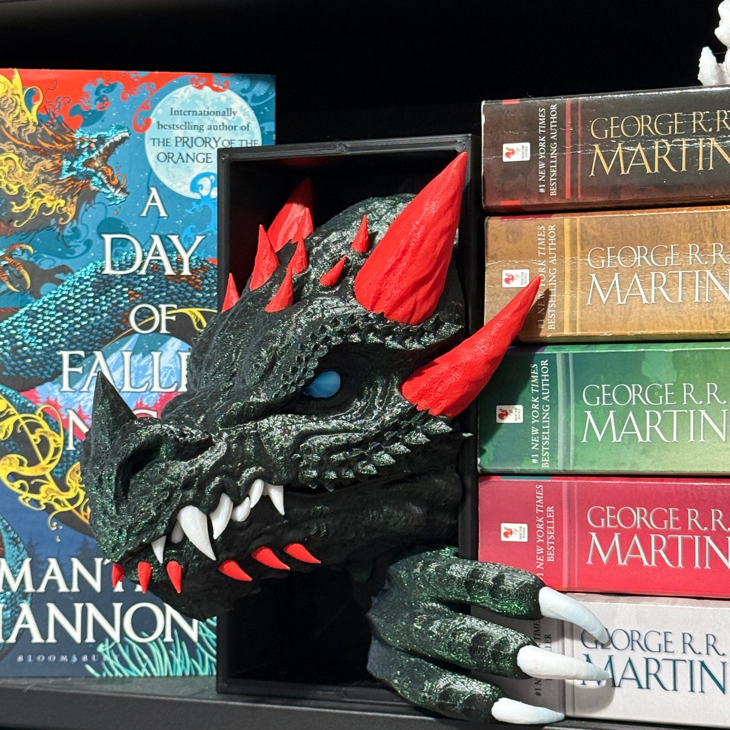 Dragon Book Nook – Enchanted 3D Printed Fantasy Bookshelf Insert